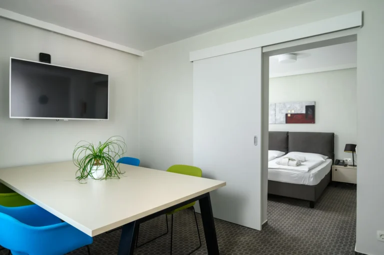 hotel_ljubljana_suite_2-46835