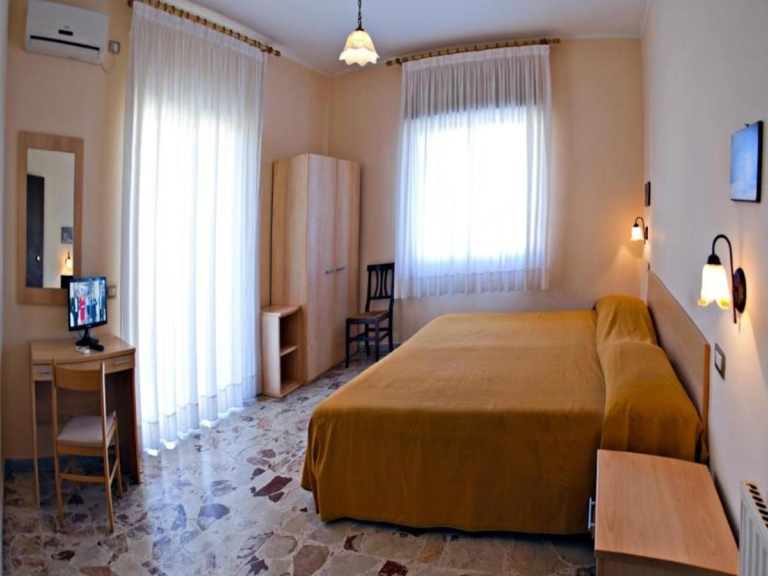 PENSIONE-VILLA-SANTANTONIO_392.picture.27112024.1415.674719fb7fcb42.96003153
