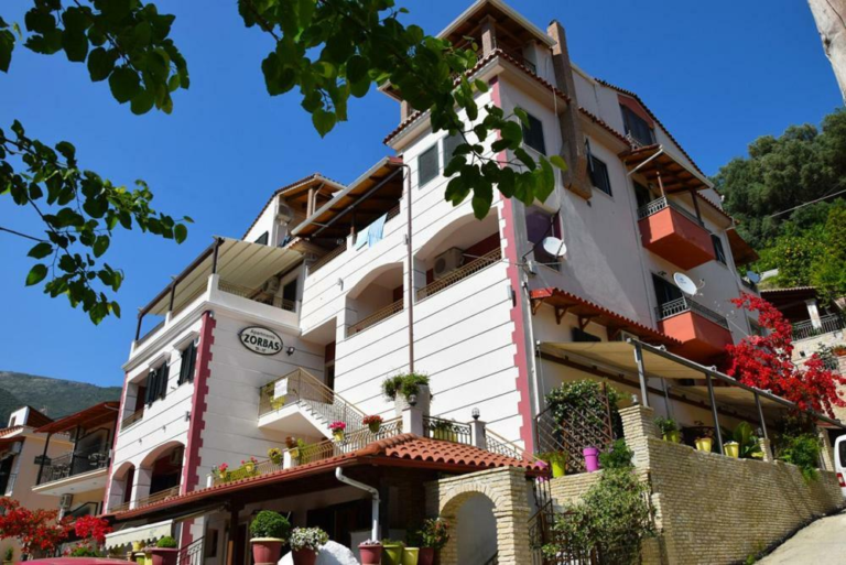 zorbas-apartments-parga-img-1